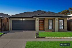14 Aaron Rd, Tarneit VIC 3029, Australia