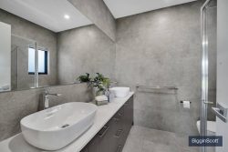 14 Aaron Rd, Tarneit VIC 3029, Australia