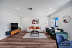 14 Aaron Rd, Tarneit VIC 3029, Australia