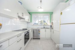 25 Arthur St, Wantirna South VIC 3152, Australia