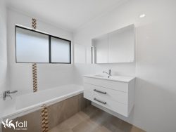 31 Ash Dr, Kingston TAS 7050, Australia