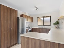 Unit 8/69 Bains Rd, Morphett Vale SA 5162, Australia