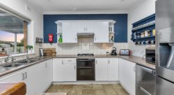 13 Barossa Valley Way, Tanunda SA 5352, Australia