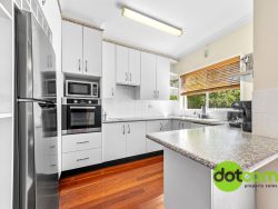 26 Bay St, Wyee Point NSW 2259, Australia