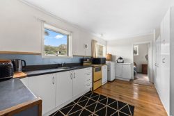 20 Cynthia Place, Baylys Beach, Kaipara, Northland, 0377, New Zealand
