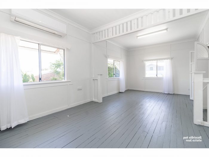 3/107 Sharples St, Berserker QLD 4701, Australia