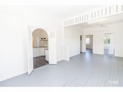 3/107 Sharples St, Berserker QLD 4701, Australia