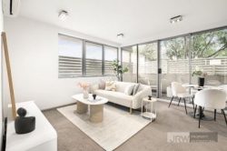 Unit 104/24 Bogong Ave, Glen Waverley VIC 3150, Australia