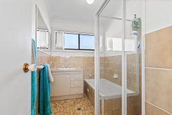 Unit 1/91 Broken Bay Rd, Ettalong Beach NSW 2257, Australia