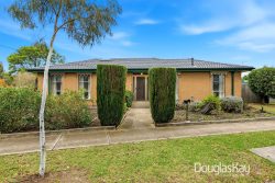11 Buckingham Cres, Sunshine West VIC 3020, Australia