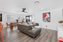 42 Cagney Rd, Rutherford NSW 2320, Australia