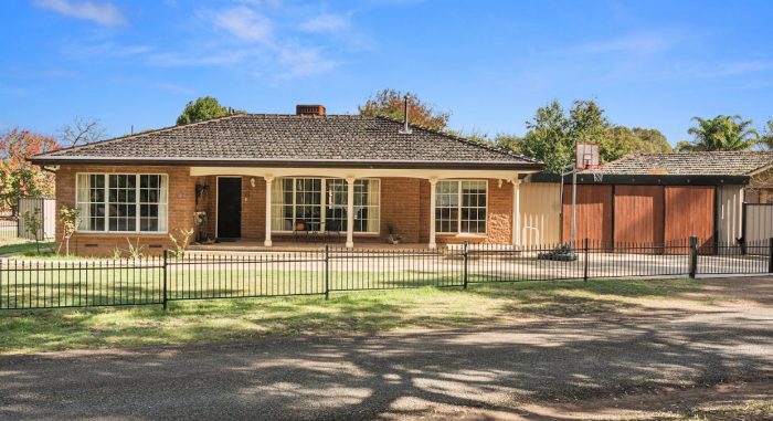 3 Creek Dr, Euroa VIC 3666, Australia