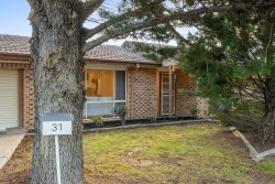 31 Cromwell Cct, Isabella Plains ACT 2905, Australia