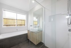 6 Daylily Wy, Ripley QLD 4306, Australia