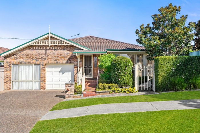 52 Wattle St, East Gosford NSW 2250, Australia