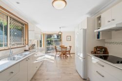 52 Wattle St, East Gosford NSW 2250, Australia