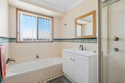 52 Wattle St, East Gosford NSW 2250, Australia