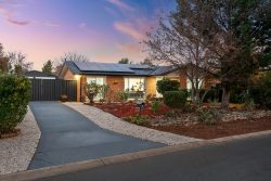 7 Egerton Cl, Palmerston ACT 2913, Australia