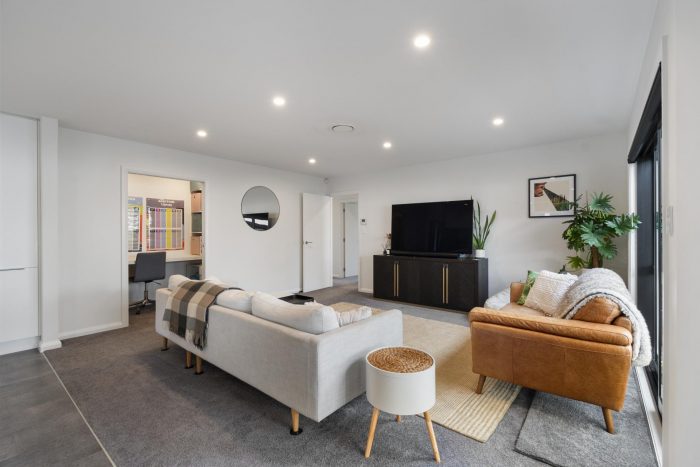 36 Freedom Drive, Kelvin Grove, Palmerston North, Manawatu / Whanganui, 4414, New Zealand