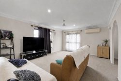44 Binnington Esplanade, East Mackay QLD 4740, Australia