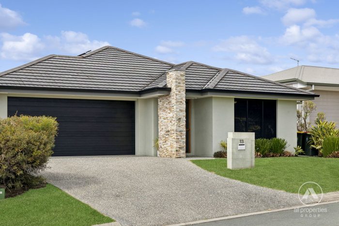 13 Glendale Cres, Heathwood QLD 4110, Australia