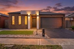 15 Growth Dr, Weir Views VIC 3338, Australia
