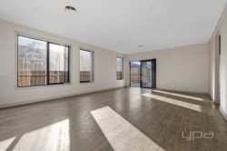 15 Growth Dr, Weir Views VIC 3338, Australia