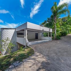 4 Harbour Ave, Shute Harbour QLD 4802, Australia