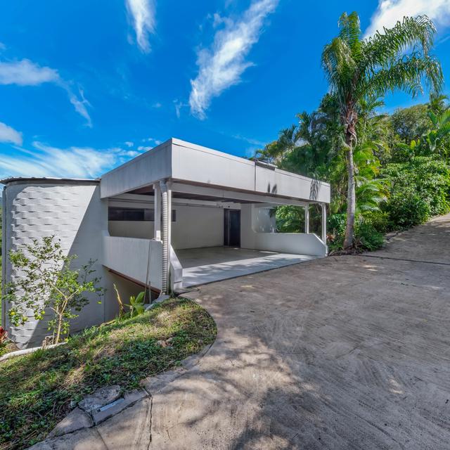 4 Harbour Ave, Shute Harbour QLD 4802, Australia