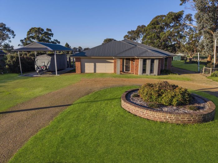 36 Church St, Winslow VIC 3281, Australia