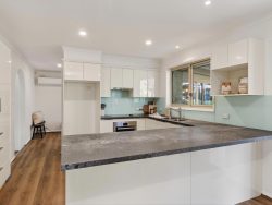 10 Ponting Dr, Warrnambool VIC 3280, Australia