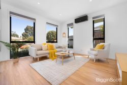 28 Metcalf Cres, Rowville VIC 3178, Australia
