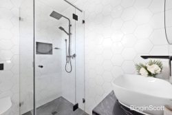 28 Metcalf Cres, Rowville VIC 3178, Australia
