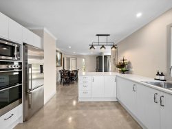 91 Westchester Drive, Churton Park, Wellington, 6037, New Zealand