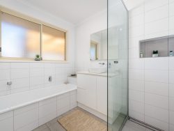 14 Macquarie Ct, Shepparton VIC 3630, Australia
