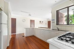 24 McAuley Dr, Rosanna VIC 3084, Australia