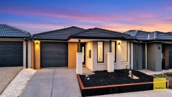 18 Mel Ave, Tarneit VIC 3029, Australia