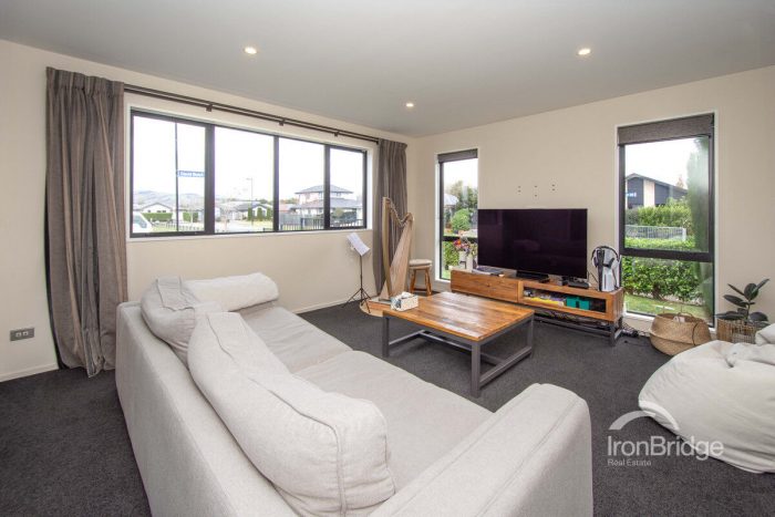 16 David Buist Crescent, Halswell, Christchurch City, Canterbury, 8025, New Zealand