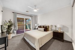 2 Nugent Cl, Jerrabomberra NSW 2619, Australia
