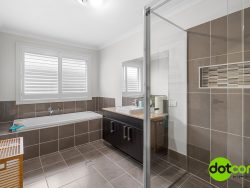 20 Oakmont Pl, Woongarrah NSW 2259, Australia