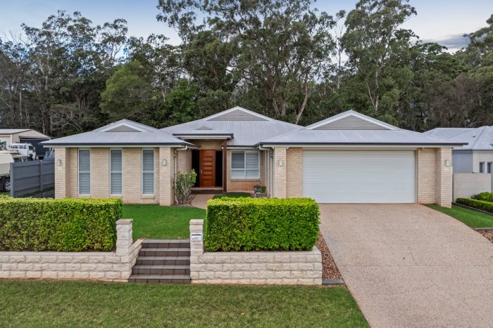 42 Pelican Dr, Rangeville QLD 4350, Australia