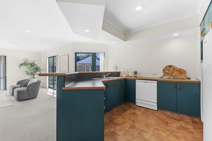 6 Redwood Crescent, Westown, New Plymouth, Taranaki, 4310, New Zealand