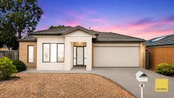 9 Riley Terrace, Tarneit VIC 3029, Australia