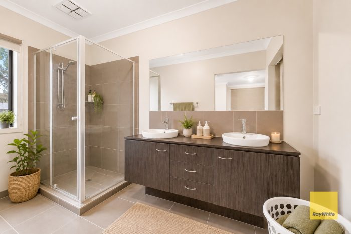 9 Riley Terrace, Tarneit VIC 3029, Australia
