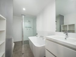 1 Scott Pl, South Lismore NSW 2480, Australia