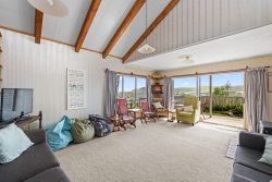 28 Kelly Street, Baylys Beach, Kaipara, Northland, 0377, New Zealand