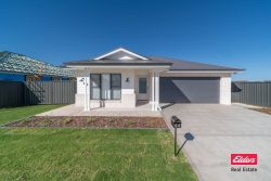 44 St Brigids Cct, Dubbo NSW 2830, Australia