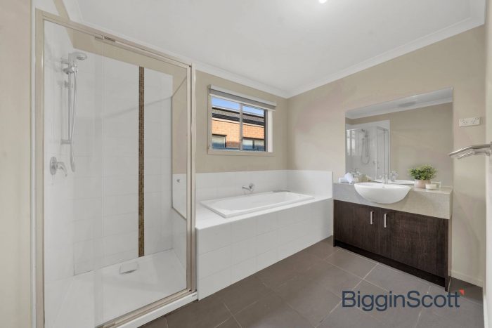 5 Mist Way, Tarneit VIC 3029, Australia