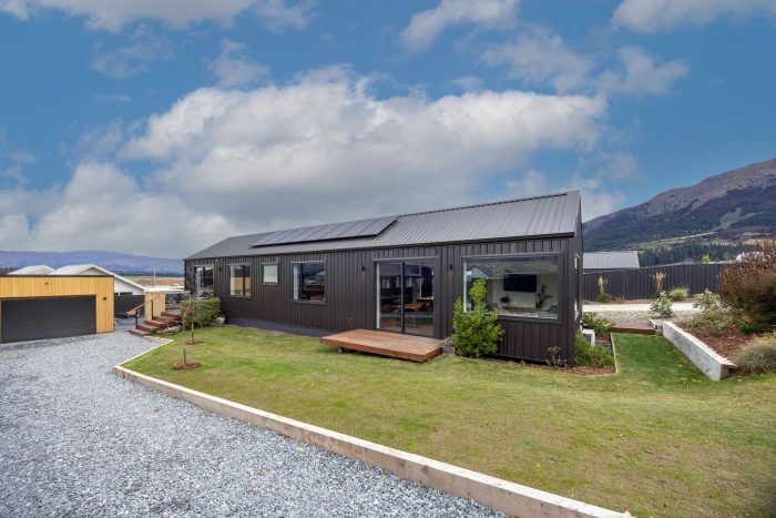 14 Tomtit Crescent, Lake Hawea, Wanaka, Otago, 9382, New Zealand
