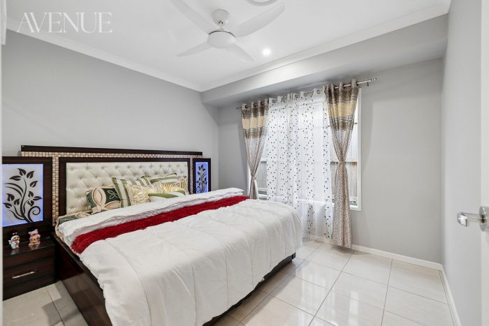 15 Tuscan Cct, Greenbank QLD 4124, Australia